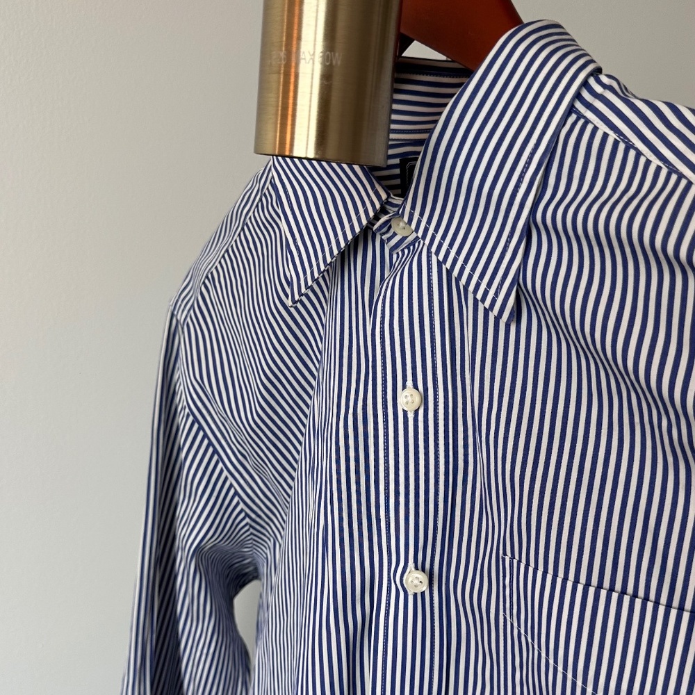 Classic 100% cotton Blue Striped Button-Down